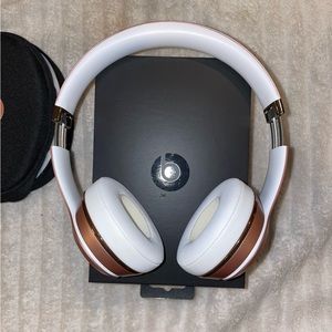 Beats Solo3 Headphones - Rose Gold